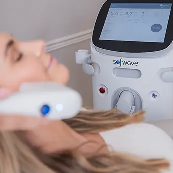 woman-receiving-sofwave-treatment-at-splendid-skin-medspa