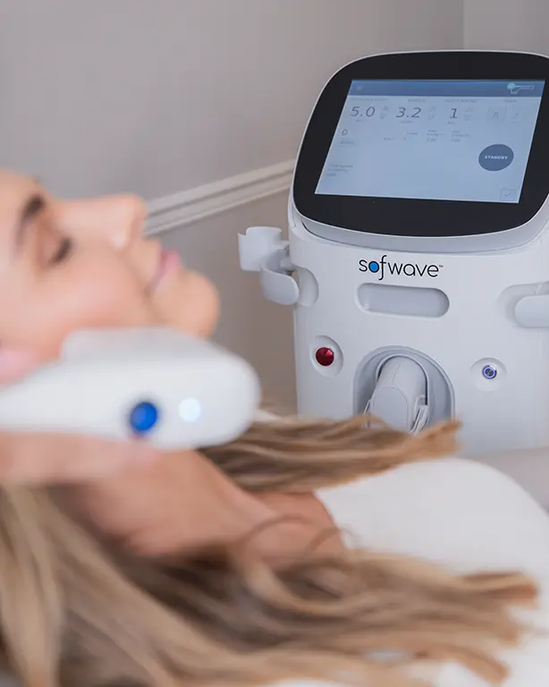 woman-receiving-sofwave-treatment-at splendid-skin-medspa
