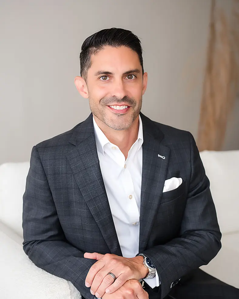 Dr Nicholas Tarola